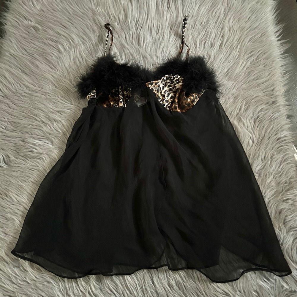Seductive Wear By Cinema Exoile Lingerie Womens Size Large Cheetah Feather Trim